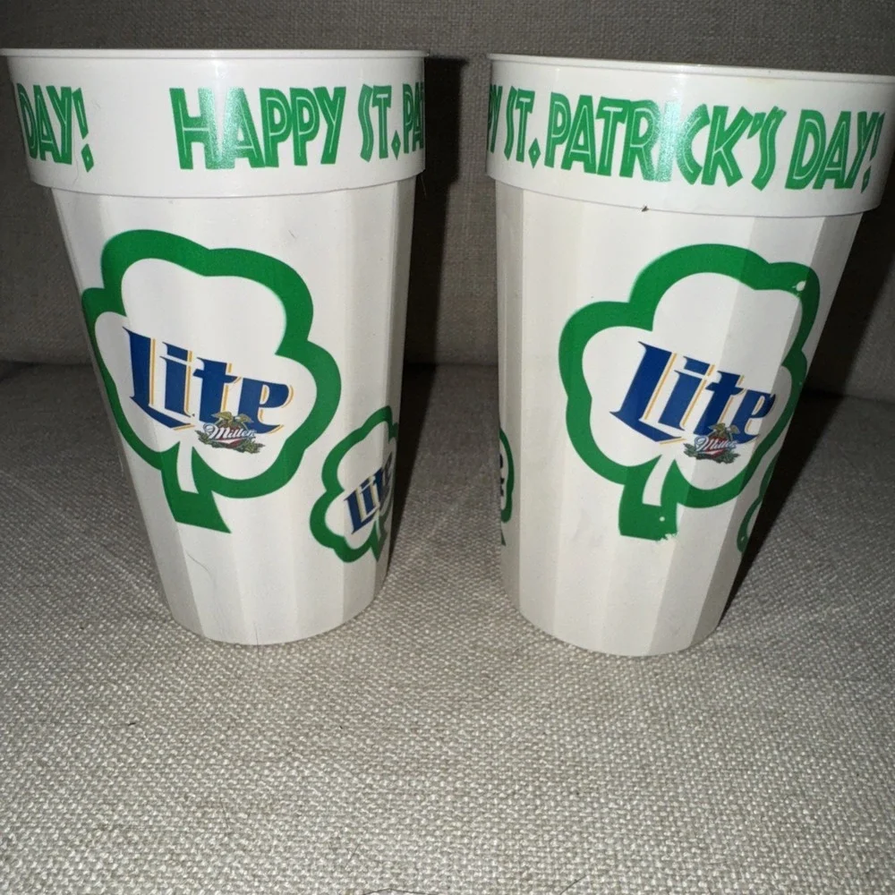 Set Of 2 Vintage Miller Lite Happy‎ St Patrick's Day Plastic Cups